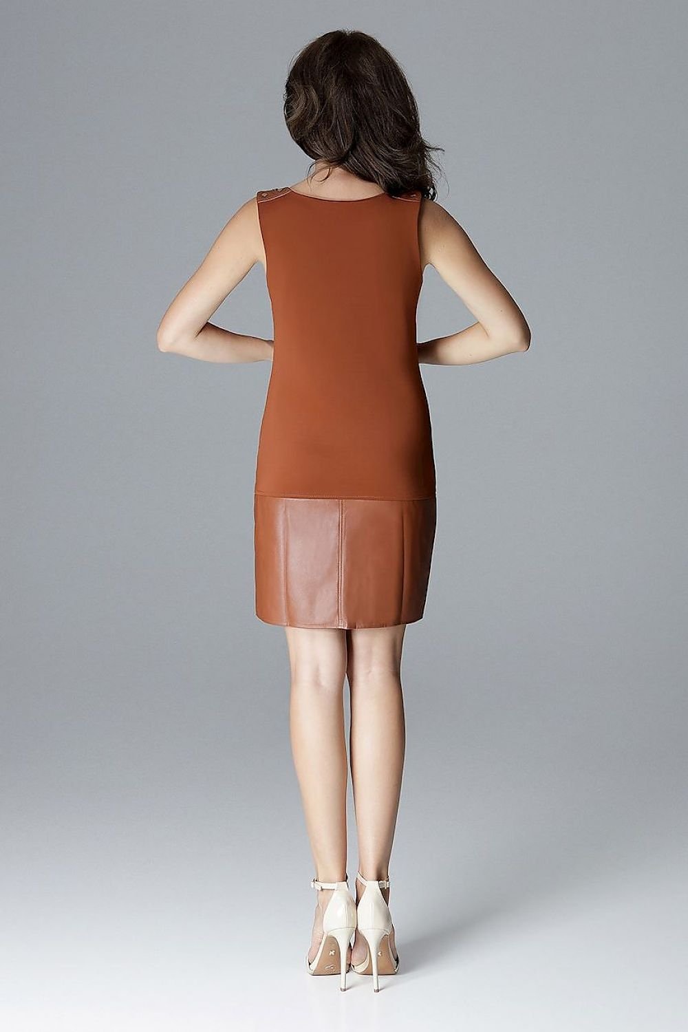 Short dress model 128515 Lenitif